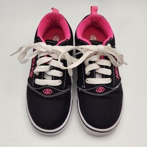 Heelys - pink and black skate shoe - girls 2